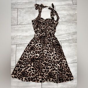 Boohoo print dress brown/black size 12 with split on left side